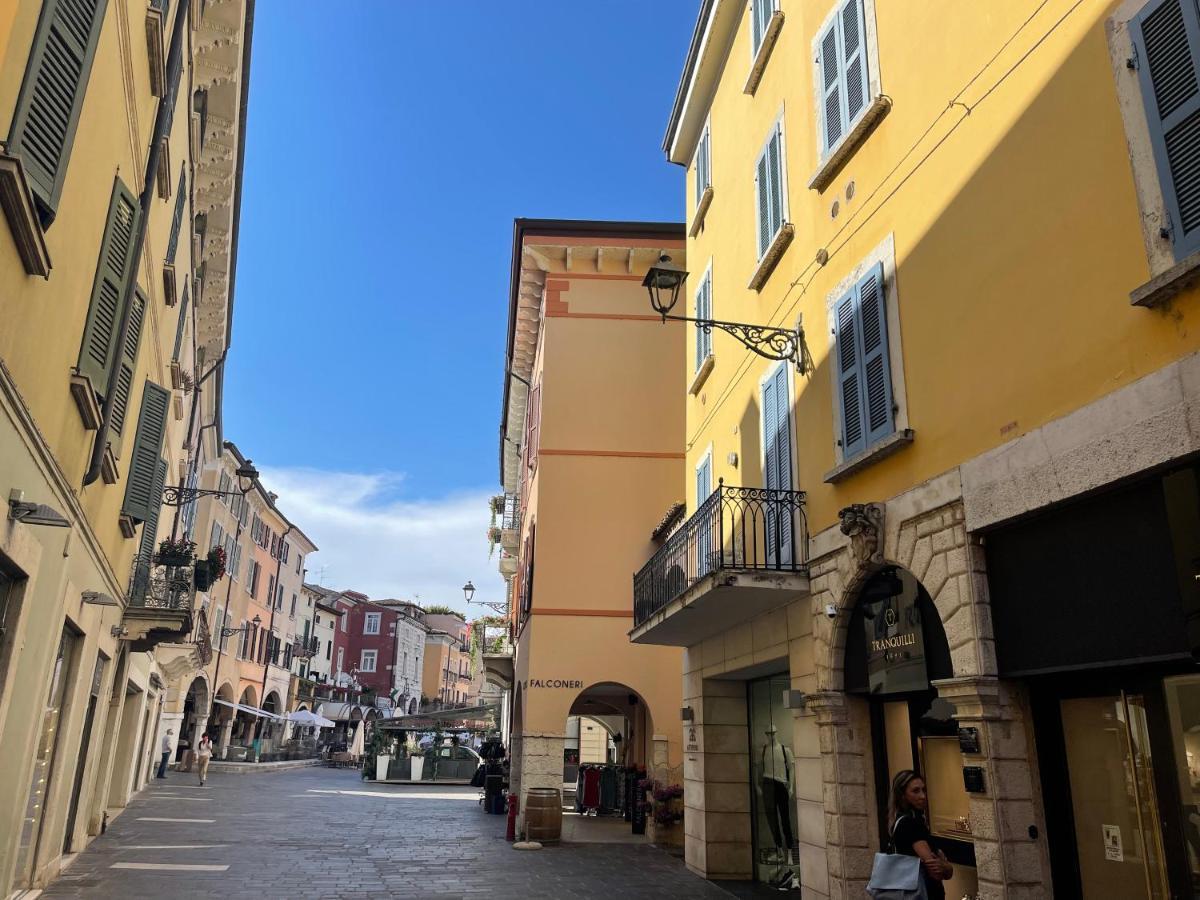 Desenzanoloft Le Petit Bijou - Restyling 2025 - Downtown Desenzano del Garda Luaran gambar