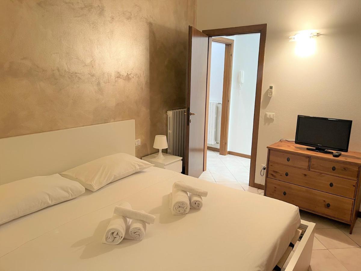 Desenzanoloft Le Petit Bijou - Restyling 2025 - Downtown Desenzano del Garda Luaran gambar