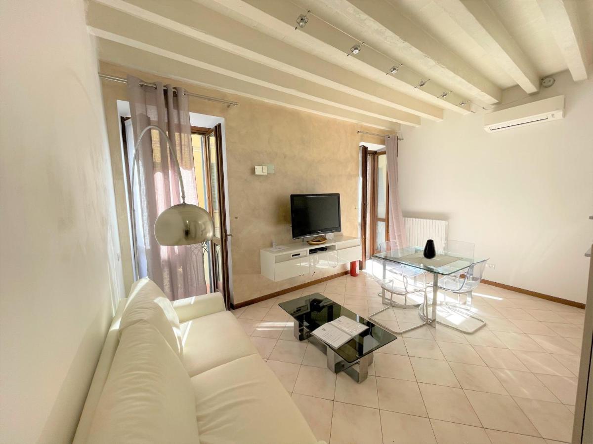 Desenzanoloft Le Petit Bijou - Restyling 2025 - Downtown Desenzano del Garda Luaran gambar
